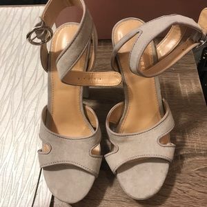 Lauren Conrad heels!